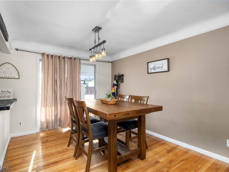 6888 Reid Drive, Cleveland, OH 44130 Photo 6