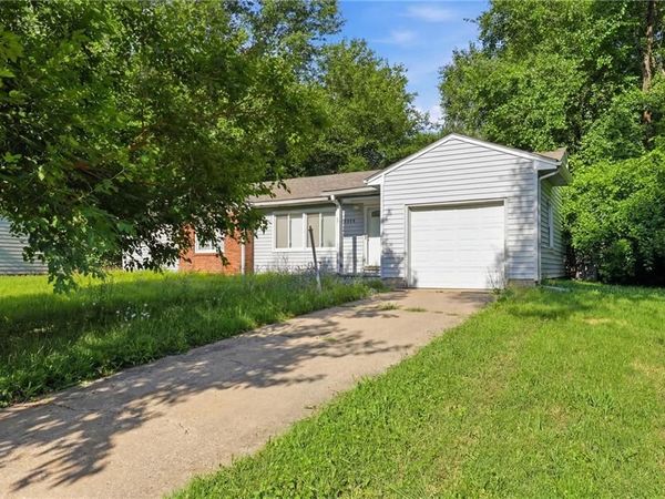 10600 Richmond Avenue, Kansas City, MO 64134