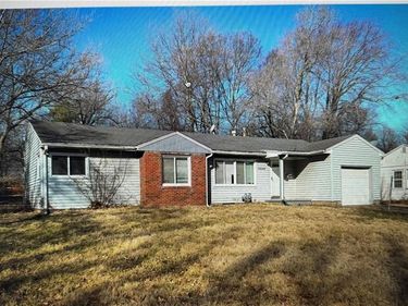 10600 Richmond Avenue, Kansas City, MO 64134