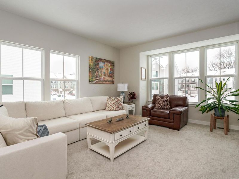 323 Via Condotti, Delaware, OH 43015 Photo 1