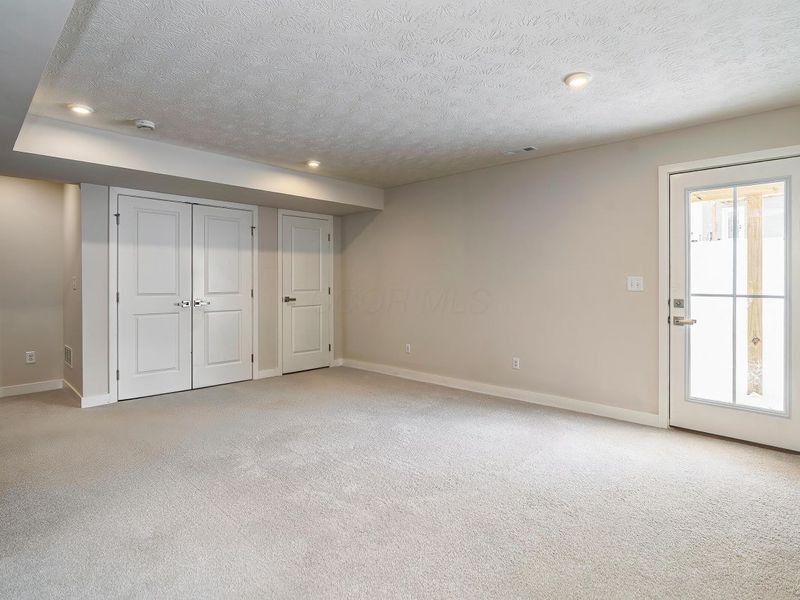 323 Via Condotti, Delaware, OH 43015 Photo 23