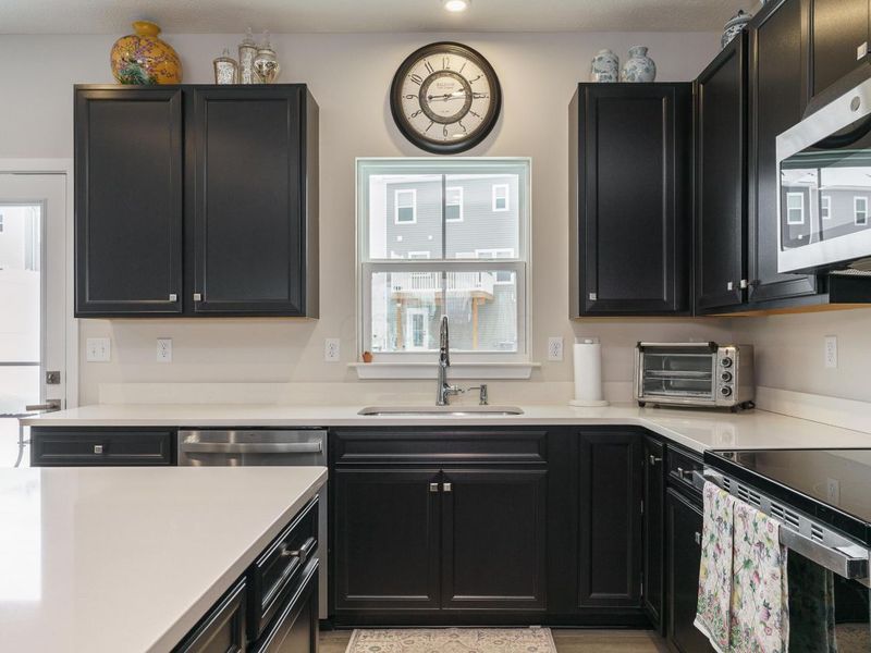 323 Via Condotti, Delaware, OH 43015 Photo 5