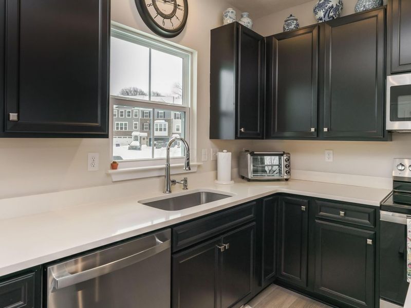 323 Via Condotti, Delaware, OH 43015 Photo 6