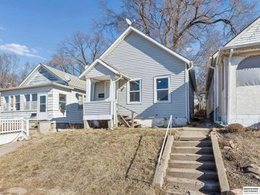 2227 S 12th Street, Omaha, NE 68108