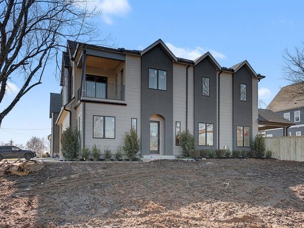 726 Newhall Dr, Nashville, TN 37206