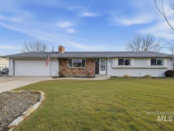 1204 Teton Ave, Caldwell, ID 83605