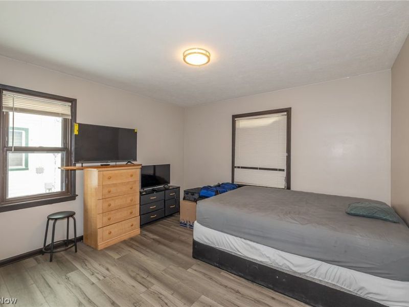 15497 Hummel Road, Brook Park, OH 44142 Photo 11