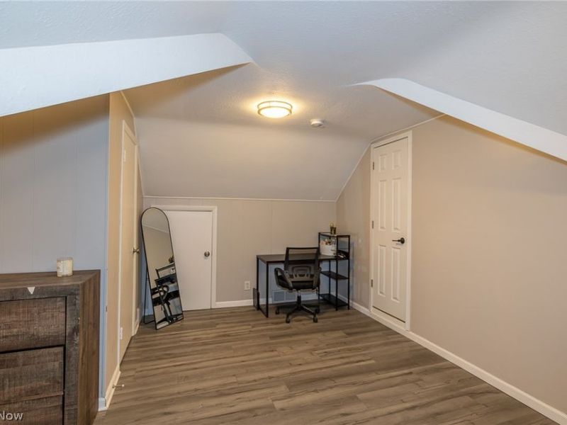 15497 Hummel Road, Brook Park, OH 44142 Photo 12