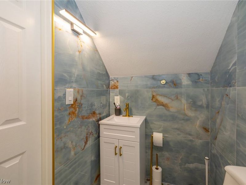 15497 Hummel Road, Brook Park, OH 44142 Photo 14