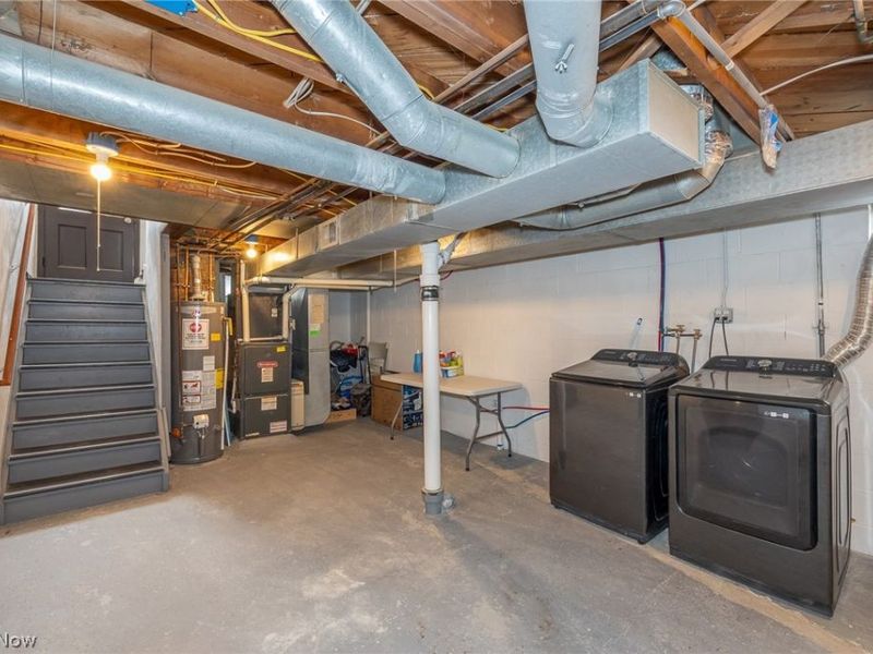 15497 Hummel Road, Brook Park, OH 44142 Photo 18