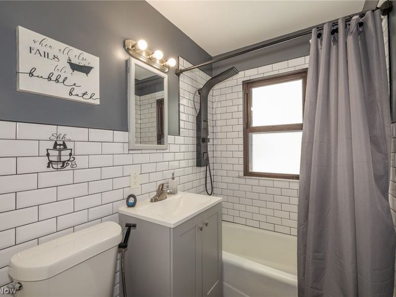 15497 Hummel Road, Brook Park, OH 44142 Photo 6