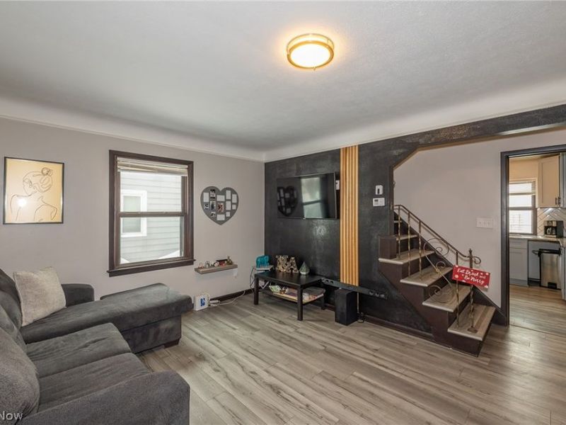 15497 Hummel Road, Brook Park, OH 44142 Photo 7