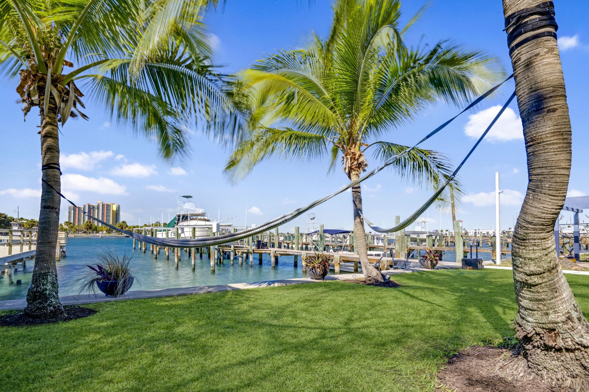 2649 Lake Drive, Unit 1, Singer Island, FL 33404 Photo