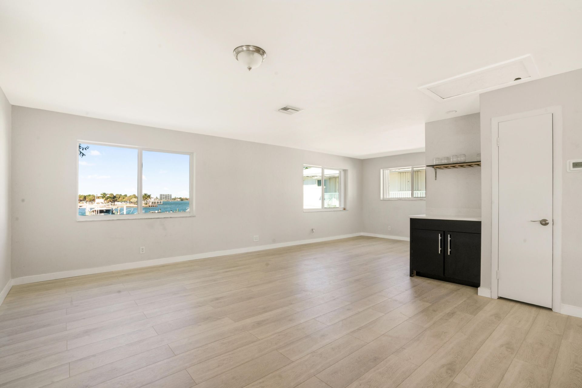 2649 Lake Drive, Unit 1, Singer Island, FL 33404 Photo