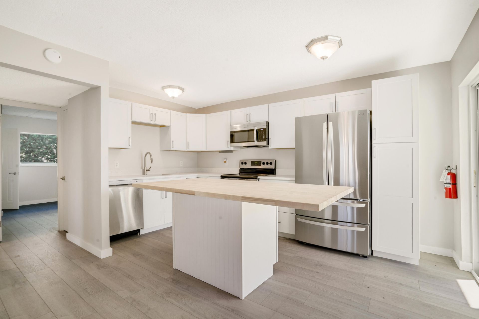 2649 Lake Drive, Unit 1, Singer Island, FL 33404 Photo