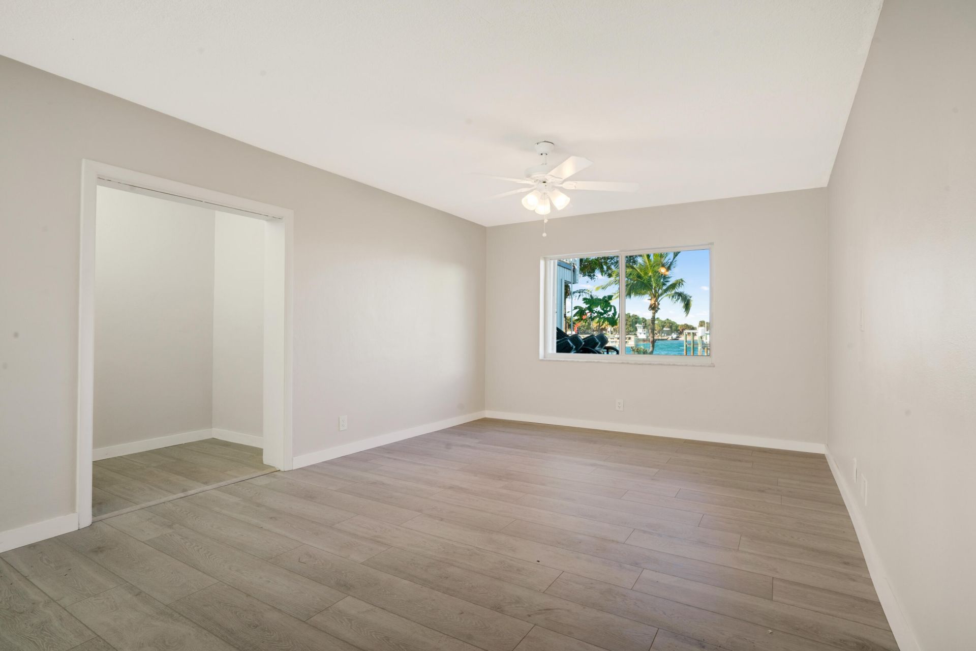2649 Lake Drive, Unit 1, Singer Island, FL 33404 Photo