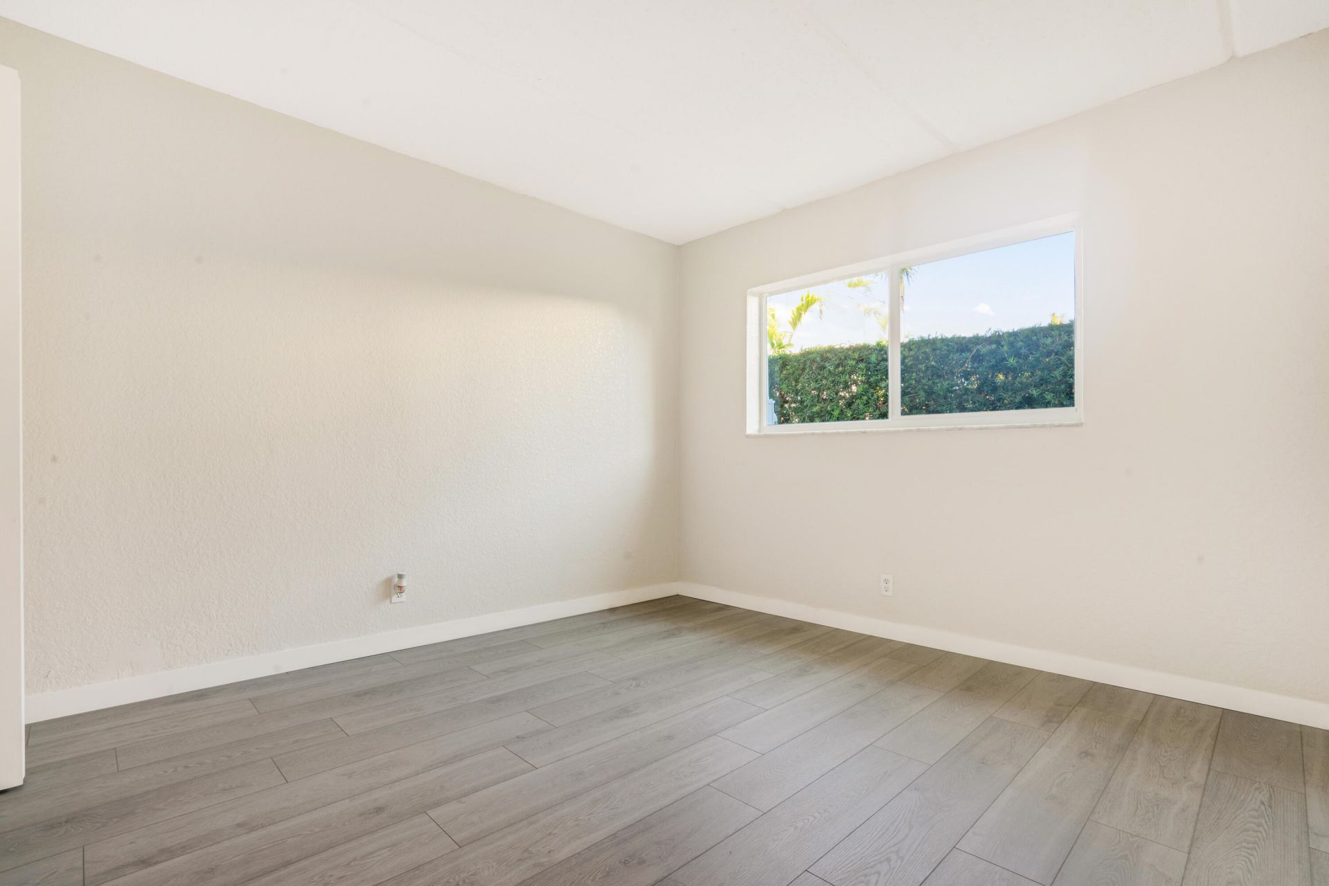 2649 Lake Drive, Unit 1, Singer Island, FL 33404 Photo