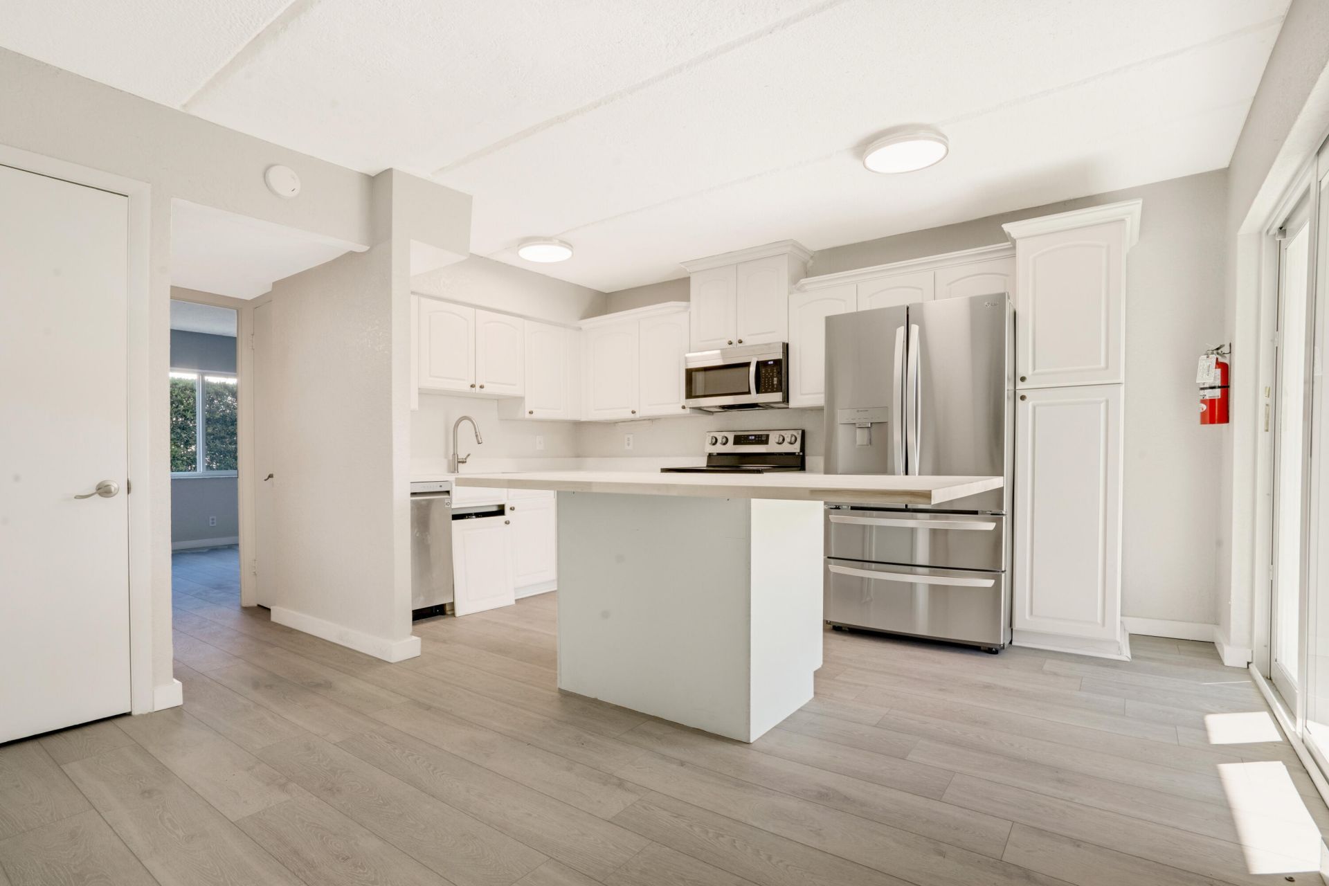 2649 Lake Drive, Unit 1, Singer Island, FL 33404 Photo