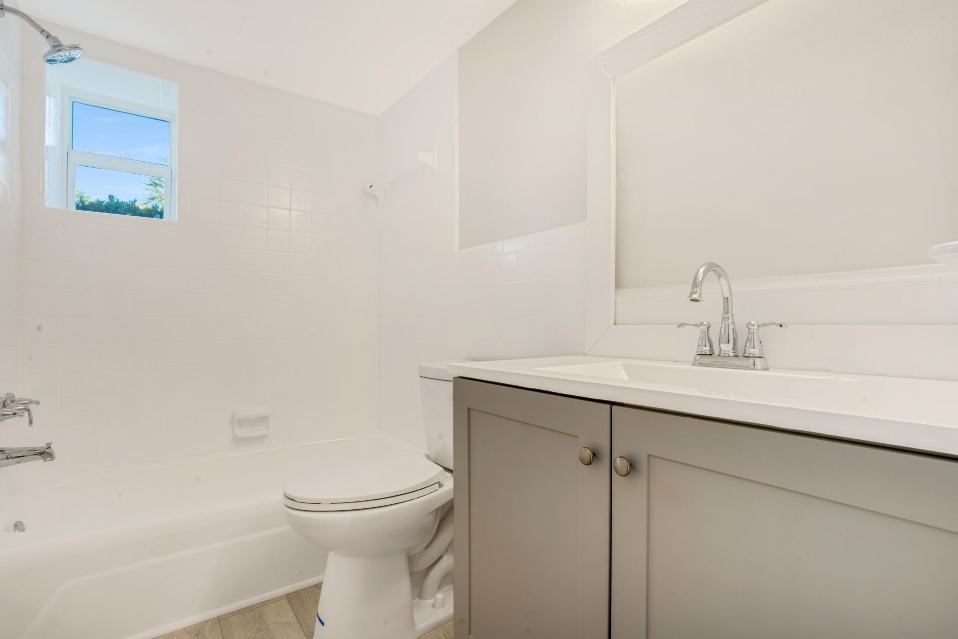 2649 Lake Drive, Unit 1, Singer Island, FL 33404 Photo