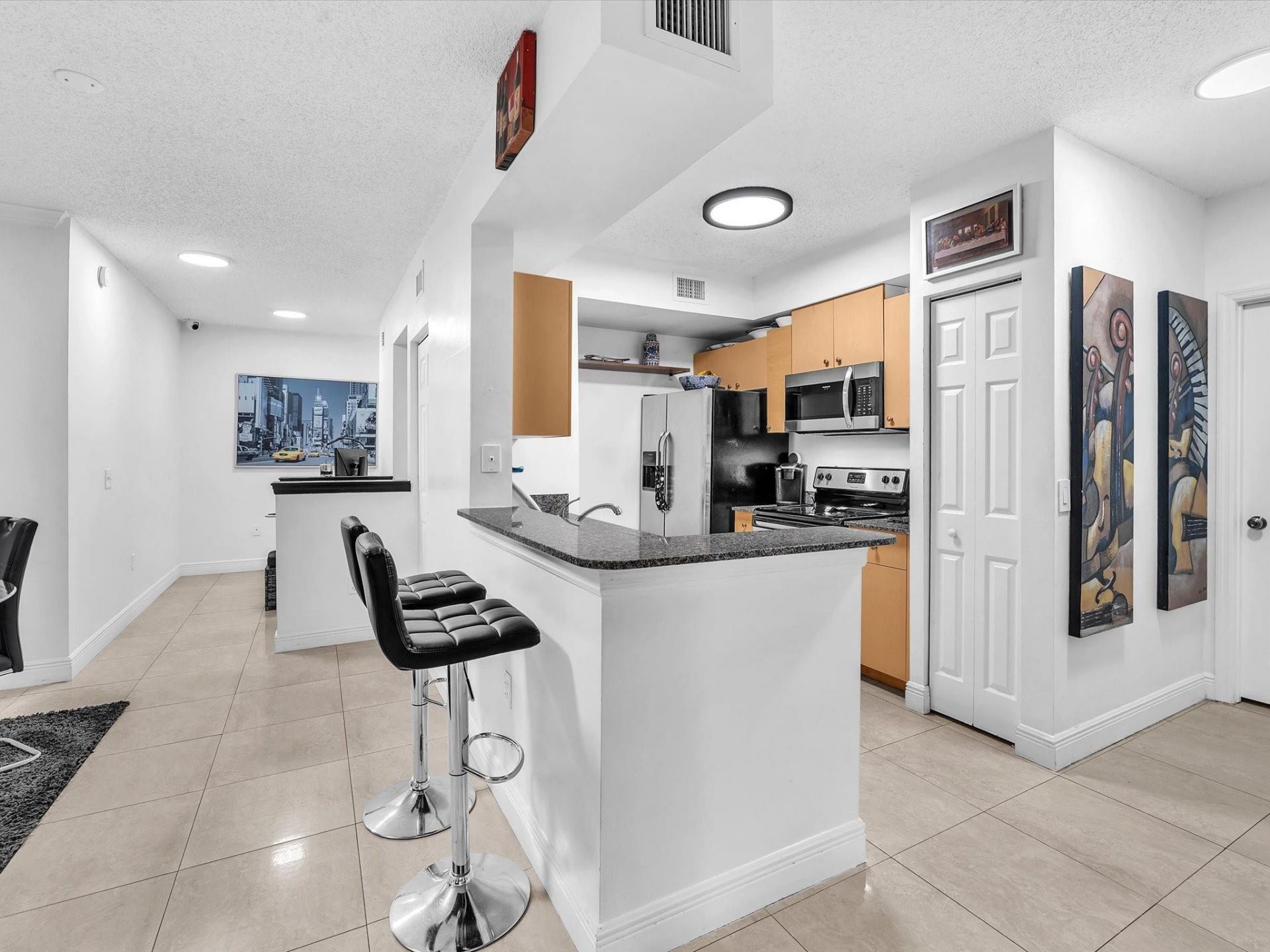 2478 Centergate Drive, Unit 202, Miramar, FL 33025 Photo