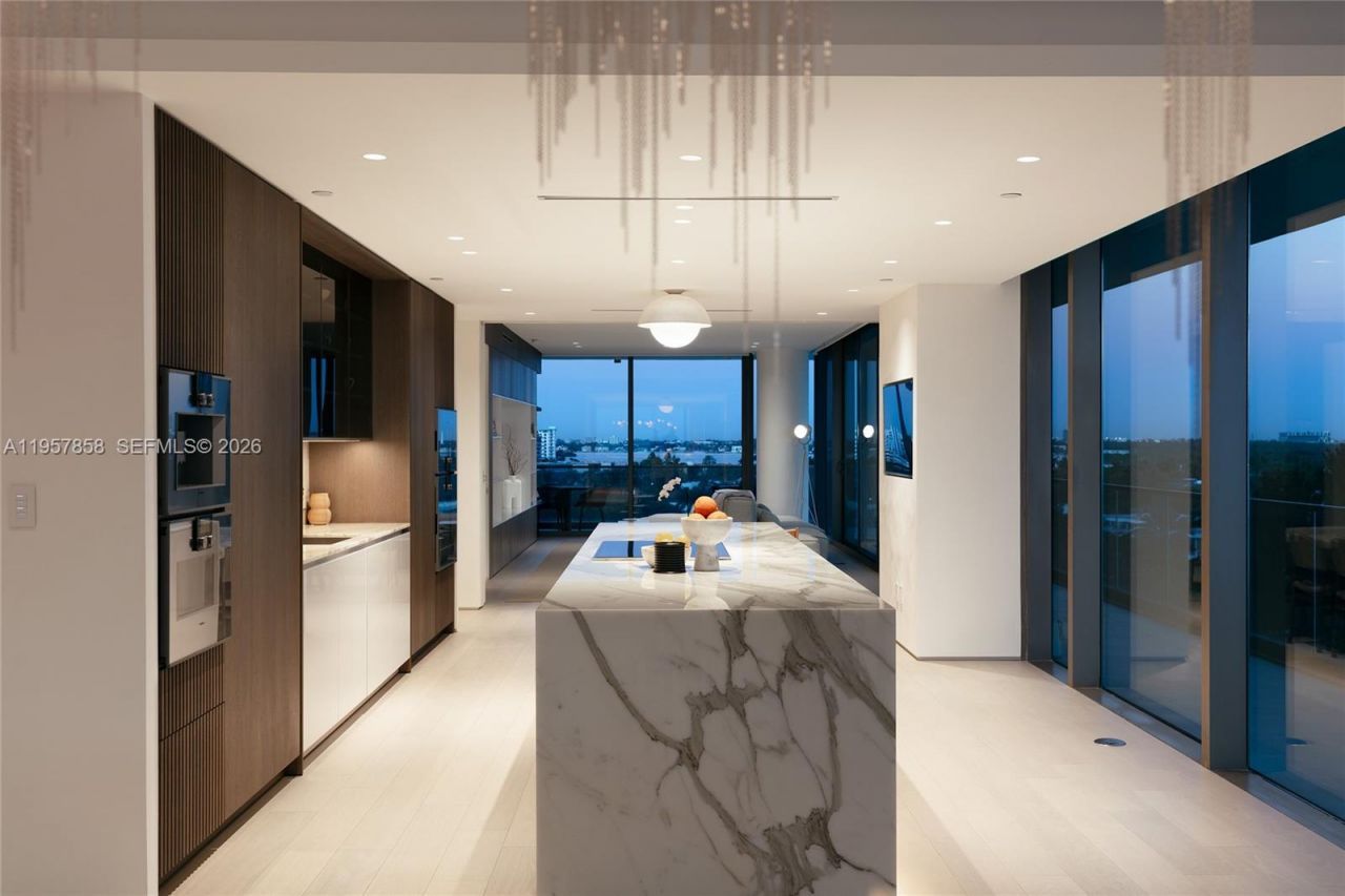 10203 Collins Ave, Unit 701, Bal Harbour, FL 33154 Photo