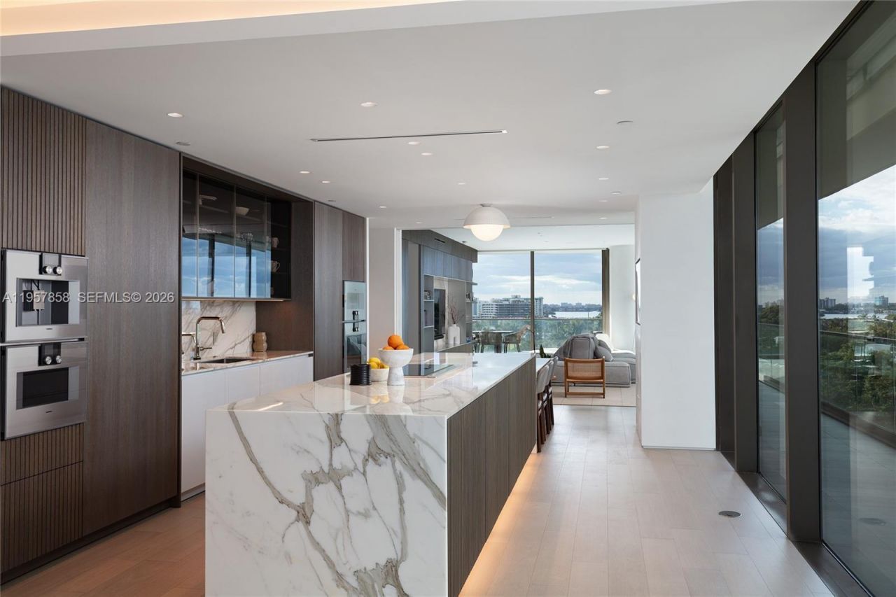 10203 Collins Ave, Unit 701, Bal Harbour, FL 33154 Photo