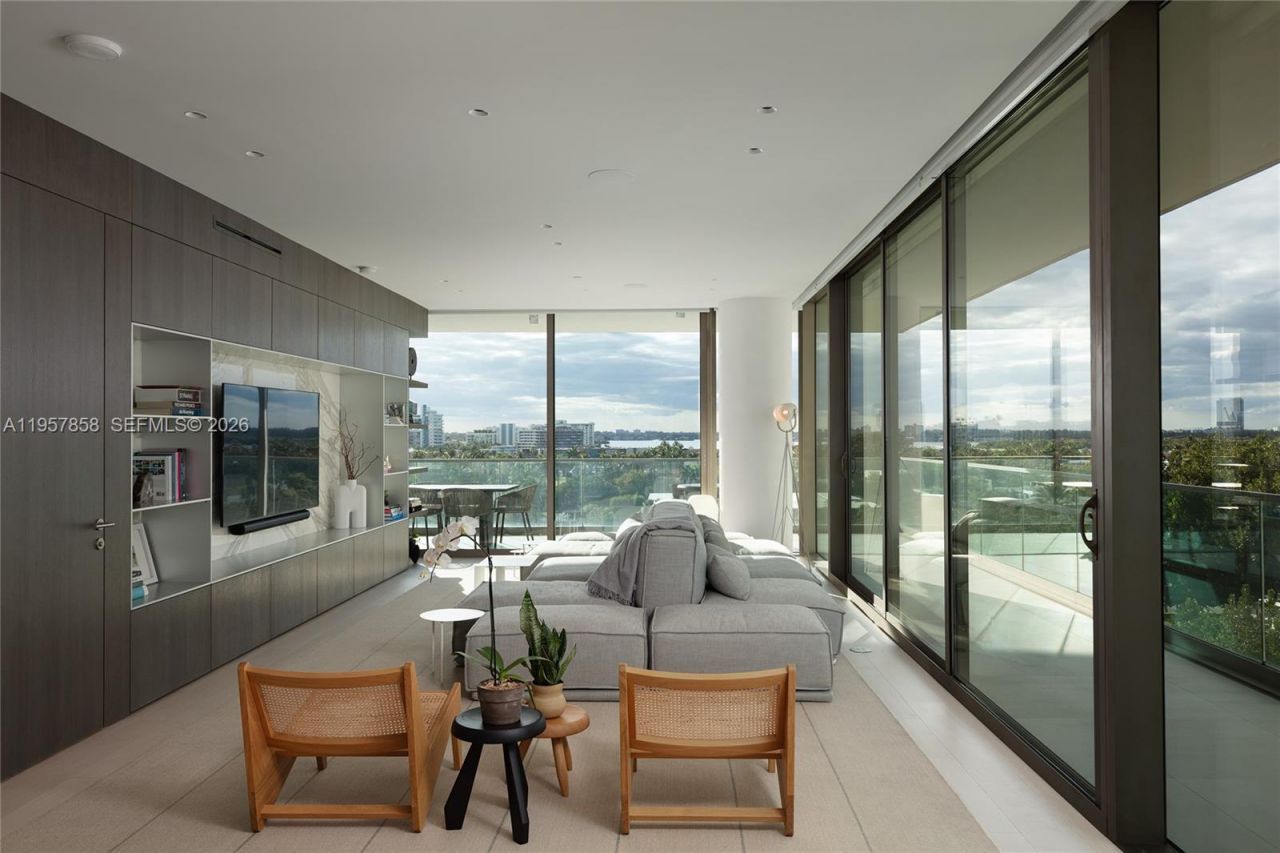 10203 Collins Ave, Unit 701, Bal Harbour, FL 33154 Photo