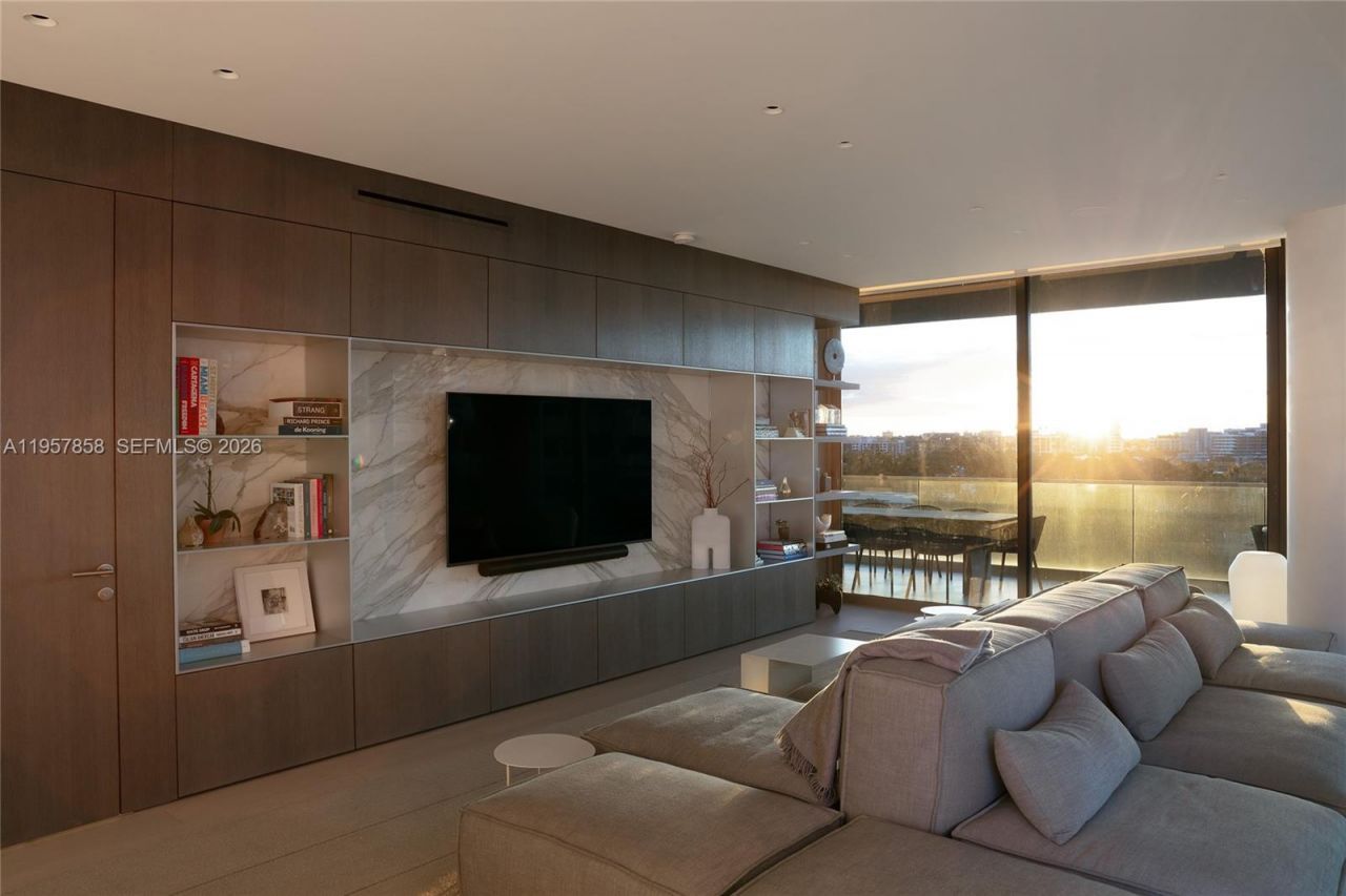 10203 Collins Ave, Unit 701, Bal Harbour, FL 33154 Photo