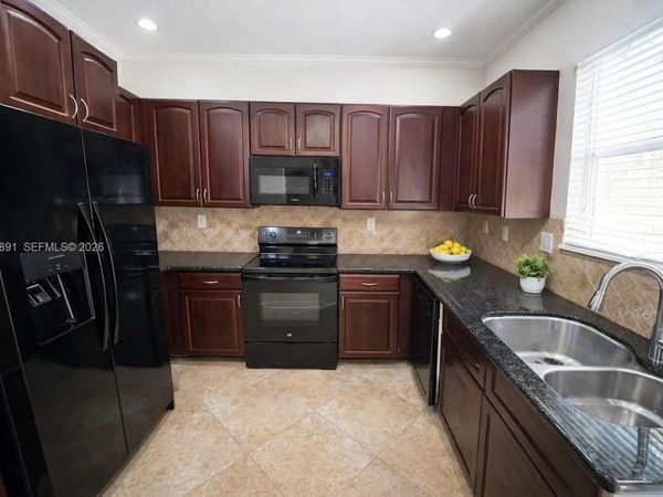 21219 NW 14th Pl, Unit 8-25, Miami Gardens, FL 33169