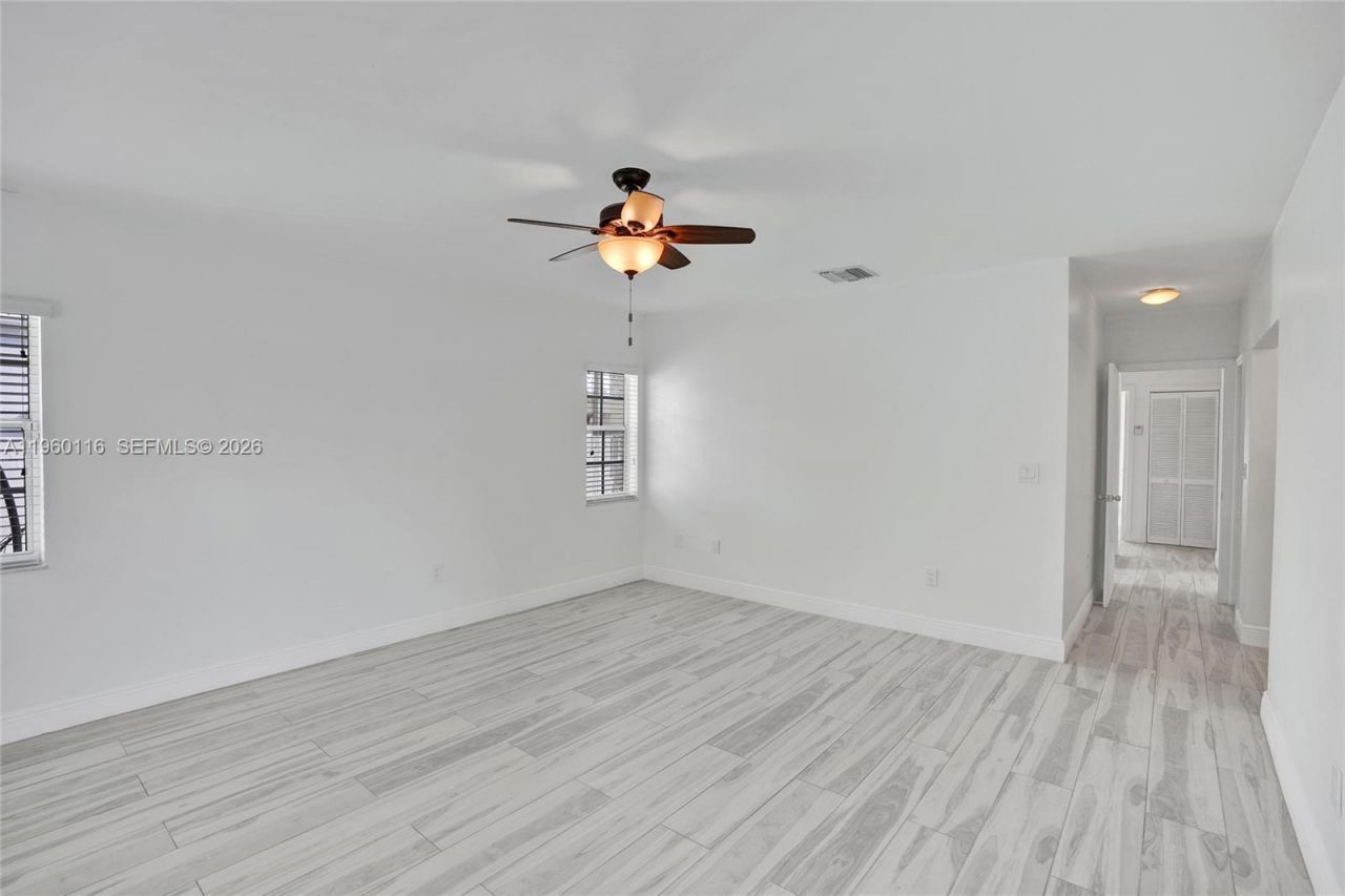 5721 SW 11th St , West Miami, FL 33144 Photo