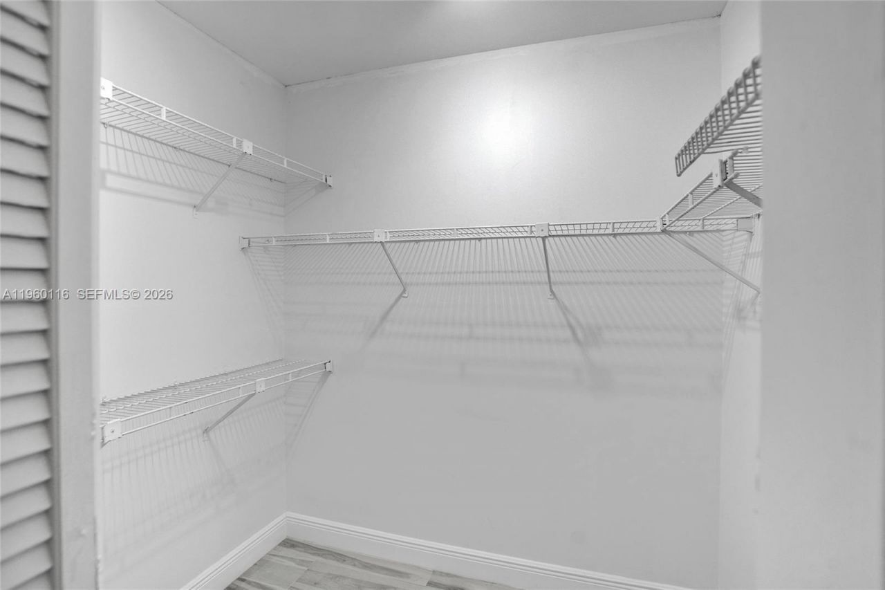 5721 SW 11th St , West Miami, FL 33144 Photo