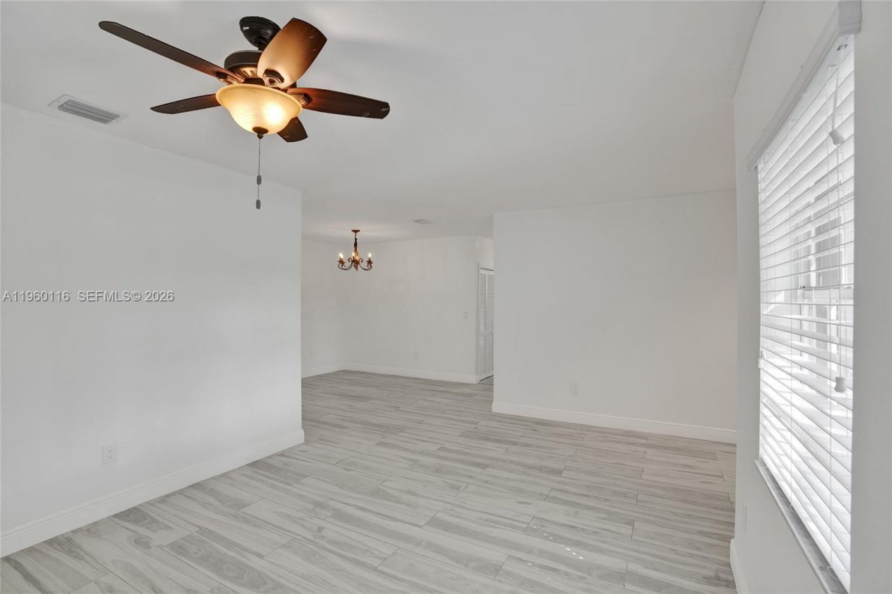 5721 SW 11th St , West Miami, FL 33144 Photo