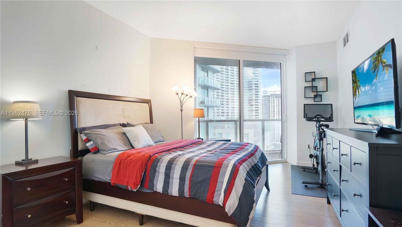 1900 N Bayshore Dr, Unit 1708, Miami, FL 33132 Photo