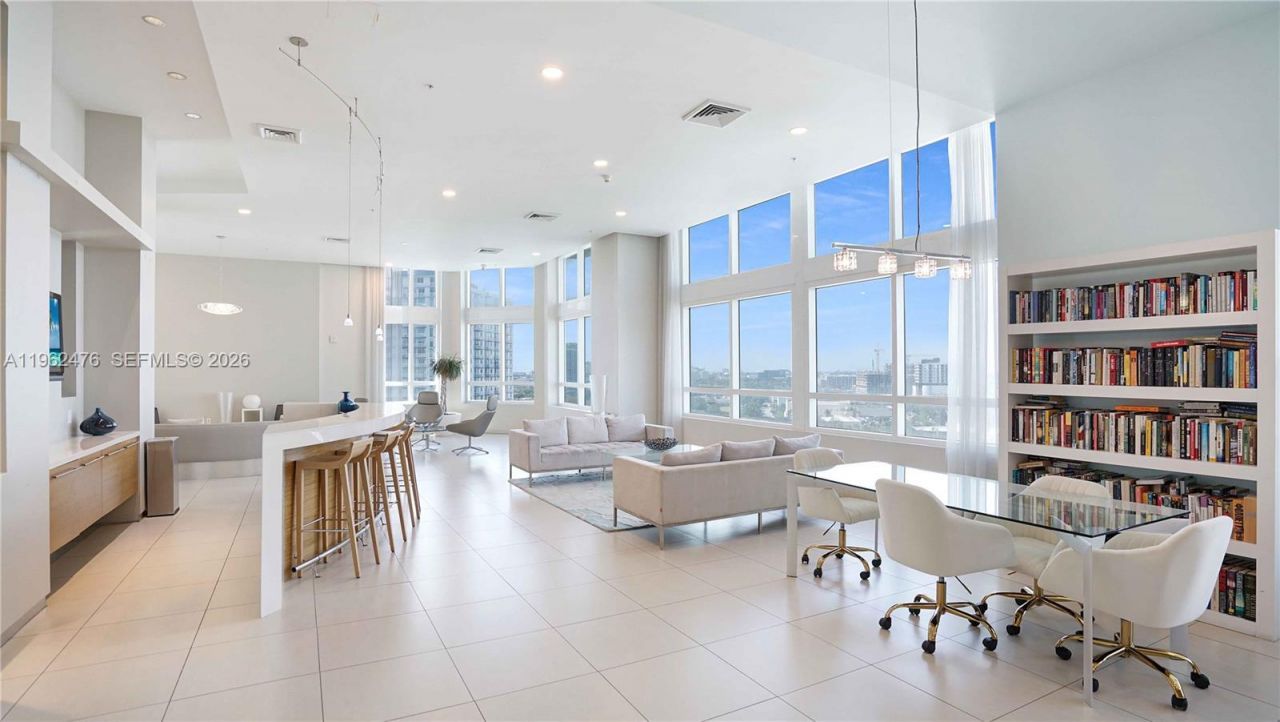 1900 N Bayshore Dr, Unit 1708, Miami, FL 33132 Photo