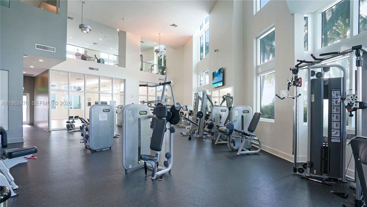 1900 N Bayshore Dr, Unit 1708, Miami, FL 33132 Photo