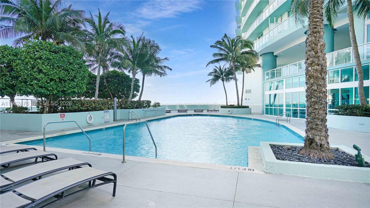 1900 N Bayshore Dr, Unit 1708, Miami, FL 33132 Photo