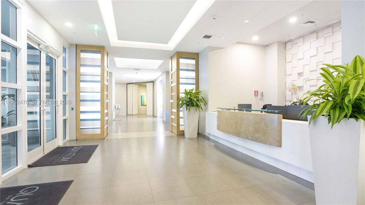 1900 N Bayshore Dr, Unit 1708, Miami, FL 33132 Photo