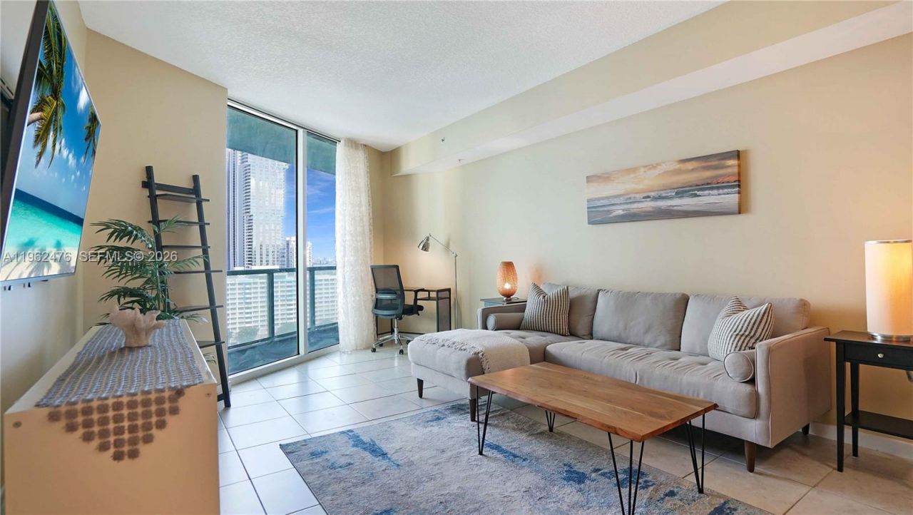 1900 N Bayshore Dr, Unit 1708, Miami, FL 33132 Photo