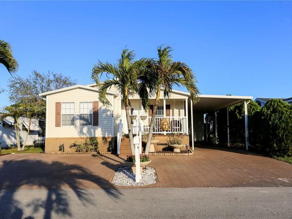 2228 SW 83rd Ave, Davie, FL 33324