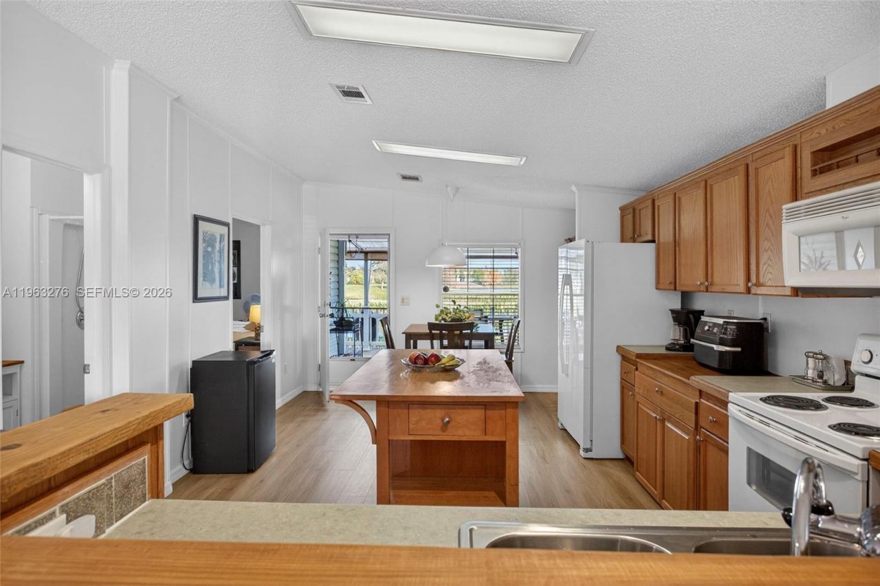 2228 SW 83rd Ave, Davie, FL 33324 Photo