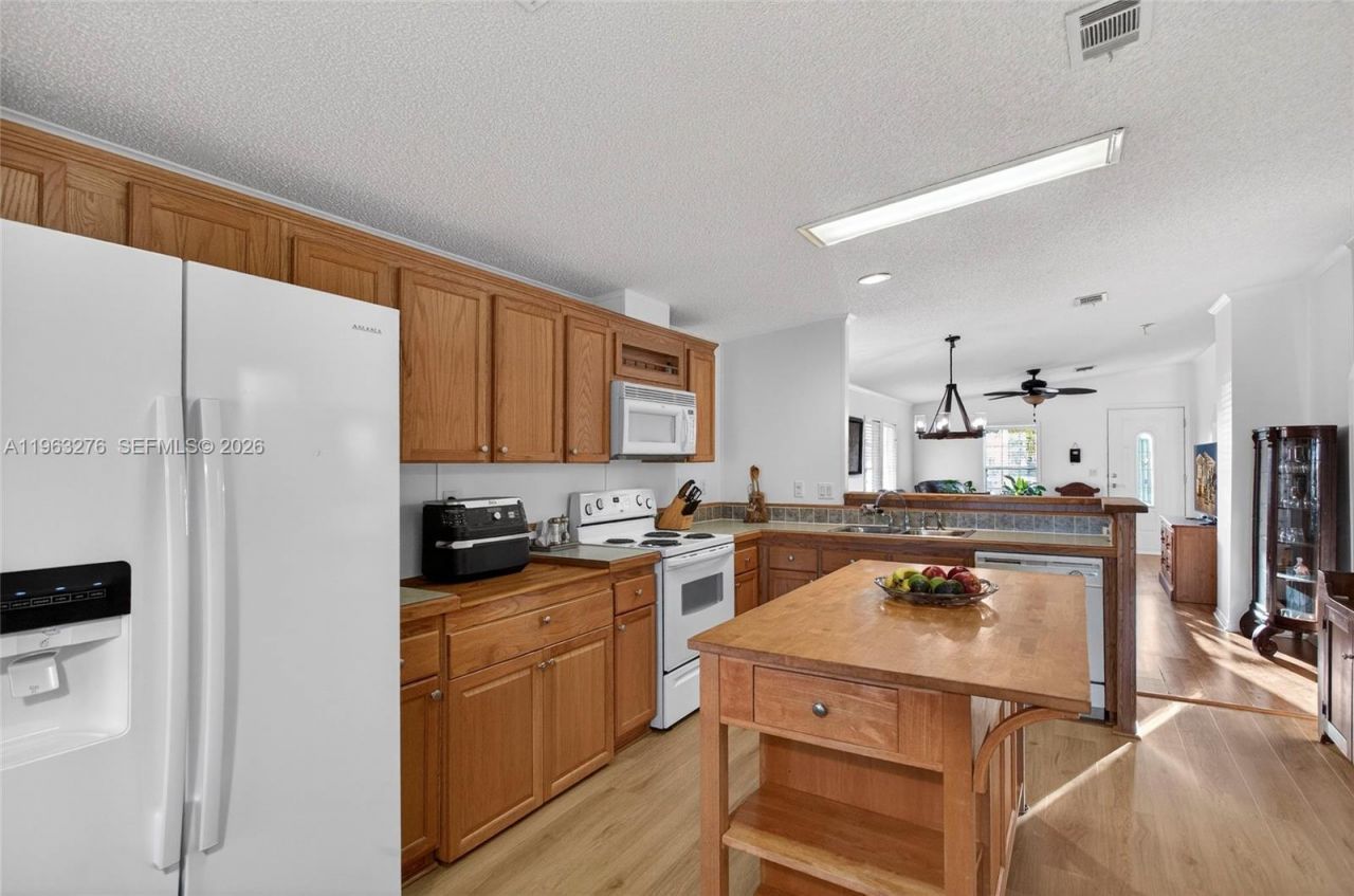 2228 SW 83rd Ave, Davie, FL 33324 Photo