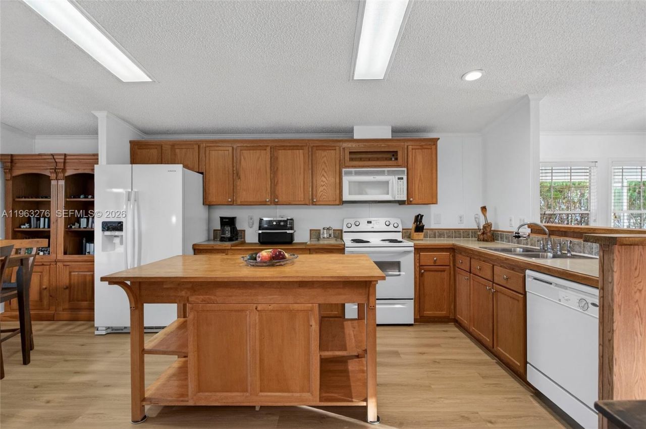 2228 SW 83rd Ave, Davie, FL 33324 Photo