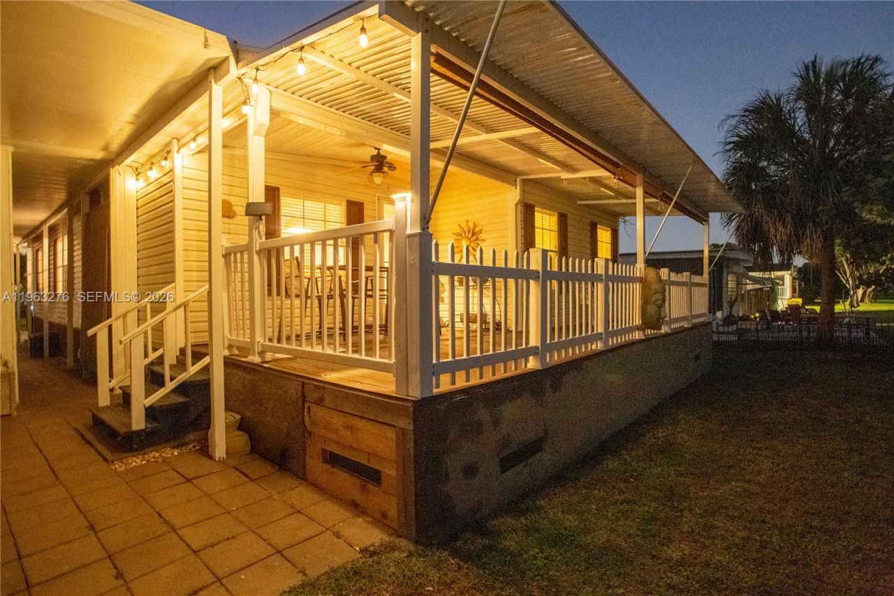 2228 SW 83rd Ave, Davie, FL 33324 Photo