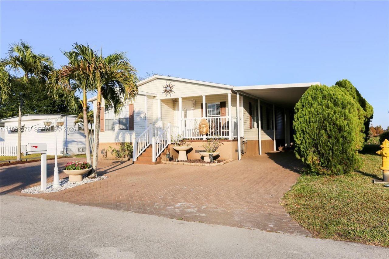 2228 SW 83rd Ave, Davie, FL 33324 Photo