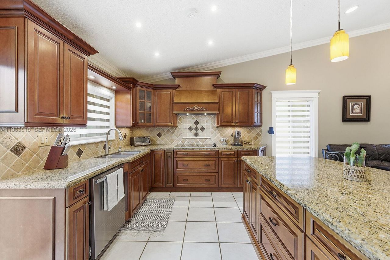 1900 SW 133rd Ave, Miramar, FL 33027 Photo