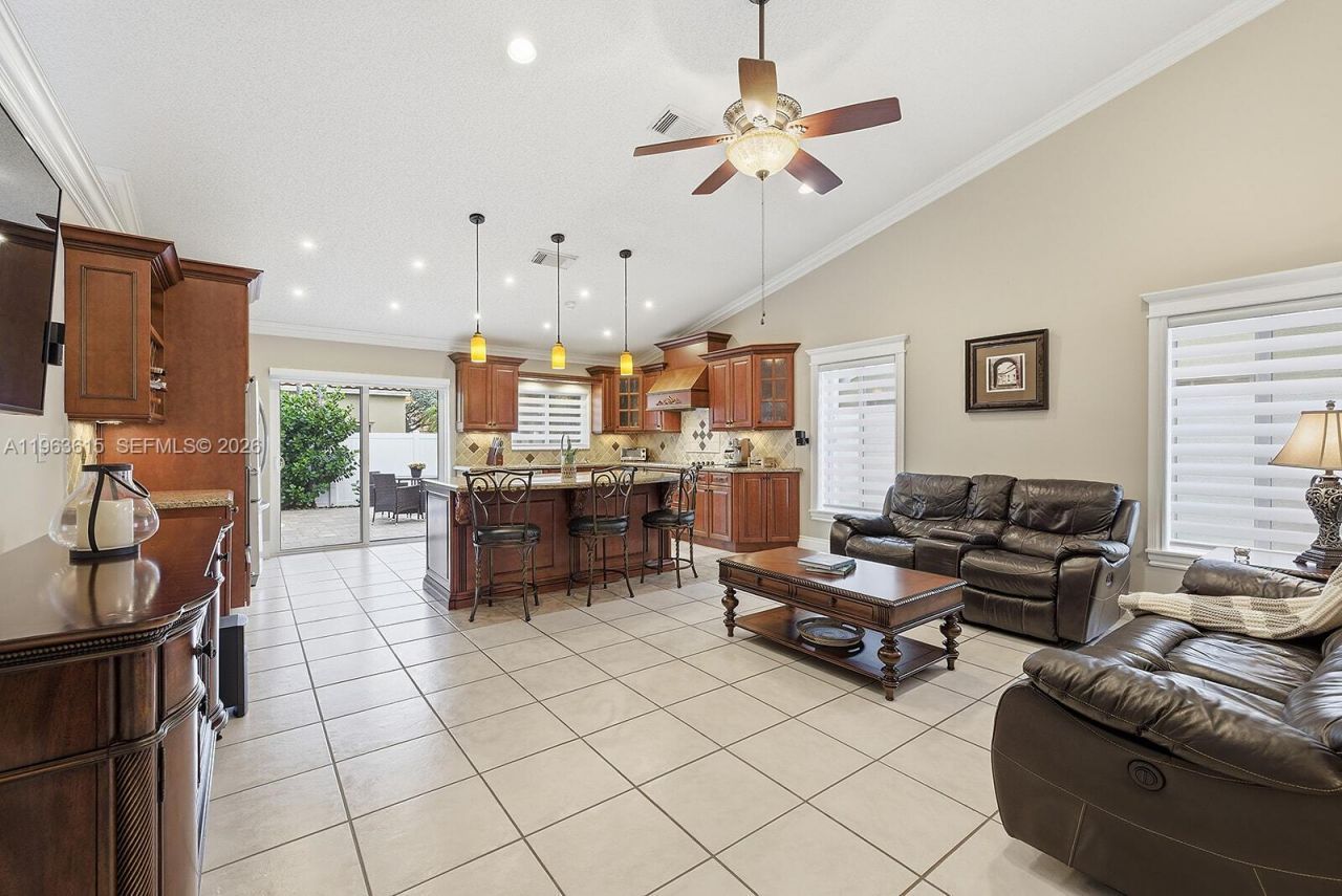 1900 SW 133rd Ave, Miramar, FL 33027 Photo