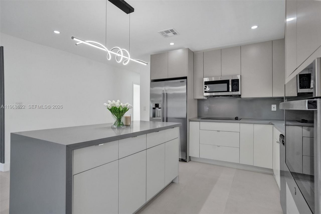 1010 N 16th Ave , Hollywood, FL 33020 Photo