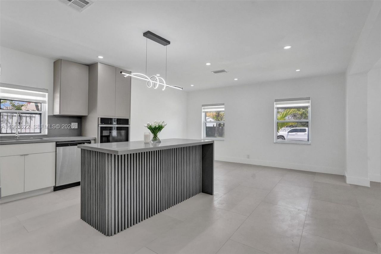 1010 N 16th Ave , Hollywood, FL 33020 Photo