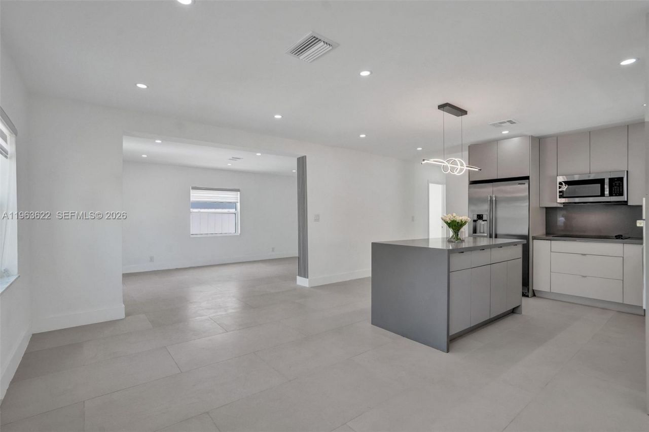 1010 N 16th Ave , Hollywood, FL 33020 Photo