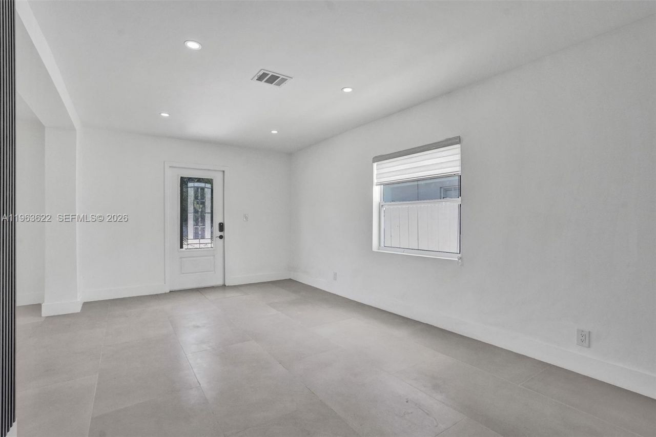 1010 N 16th Ave , Hollywood, FL 33020 Photo